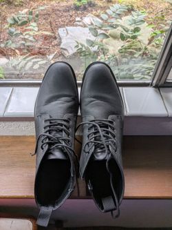 Size 11 perry ellis