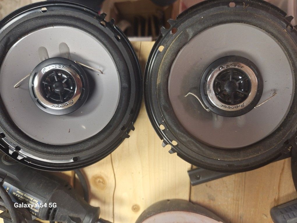 Pioneer Speakers- Never Installed
