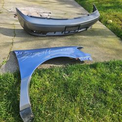 Toyota sienna bumper and passenger fender