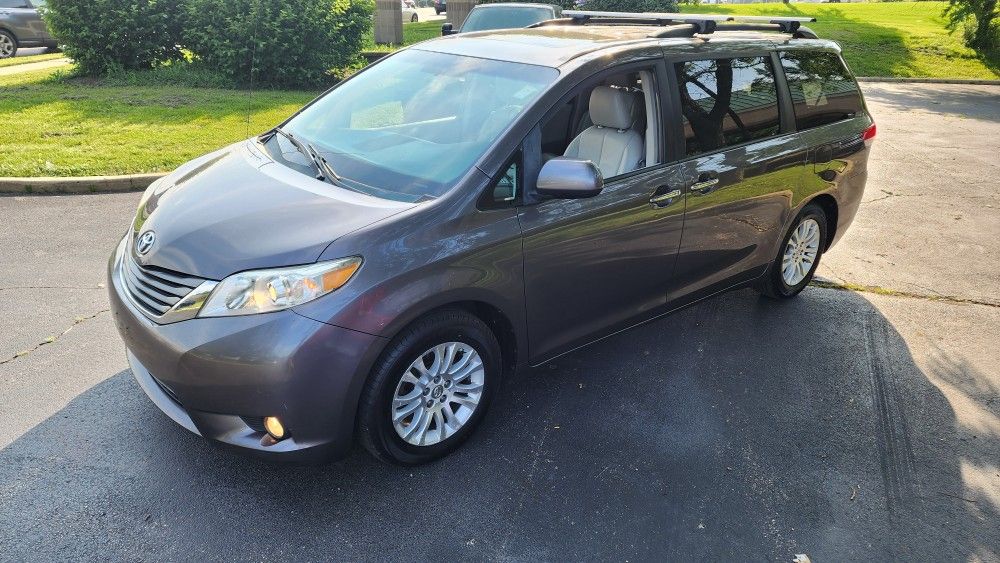 2013 Toyota Sienna