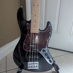 Roger Sadowsky Designs Metro Express 4-string Bass