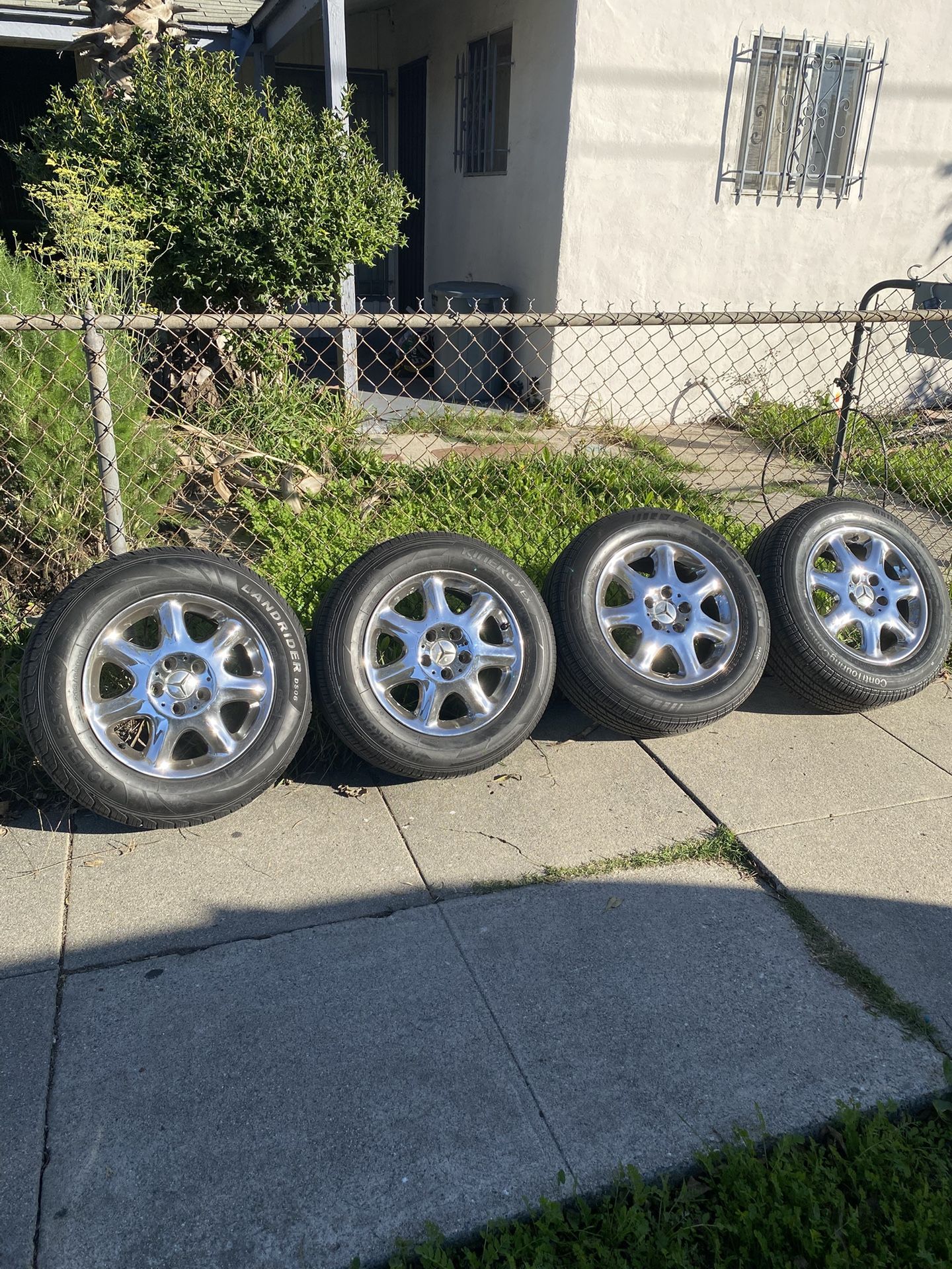 16” Mercedes Benz Chrome Wheels