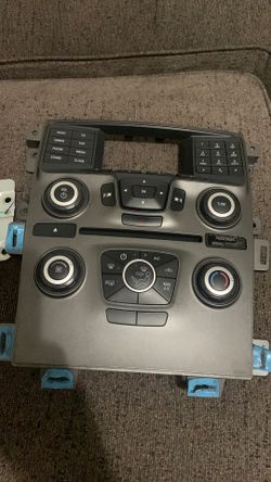 Pantalla y control de ac Ford edge 2013