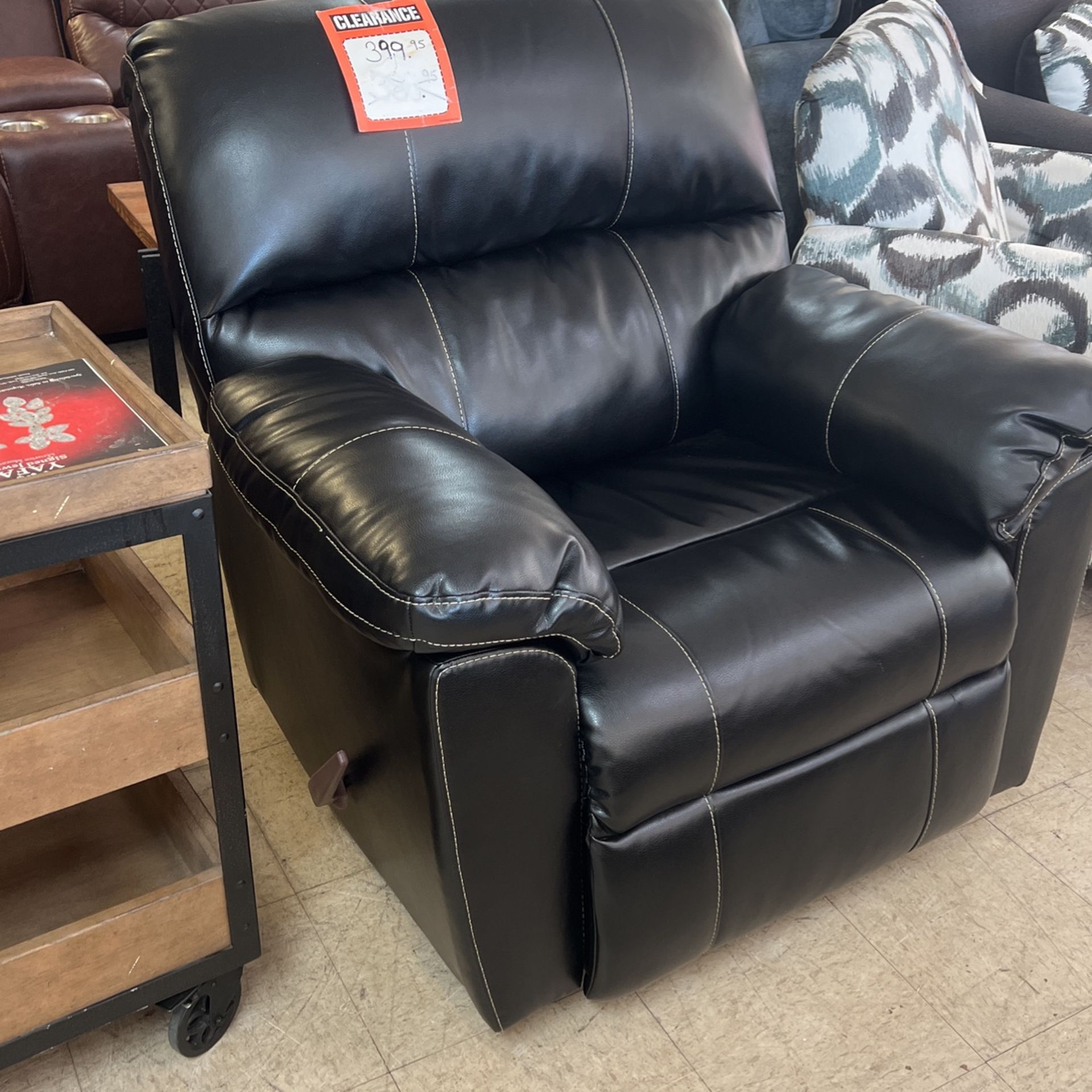 Recliner brand new