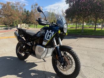 Husqvarna Norden 901 Expedition