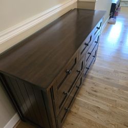 Solid wooden Chest Of Drawers For Sale