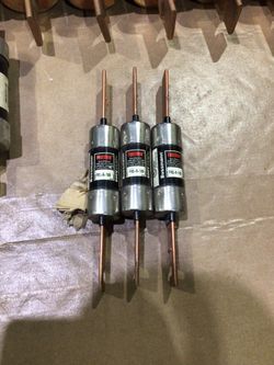 *Never Used* Bussmann Fusetron, Dual Element Time Delay Fuse FRS-R-100 AMP, 600V