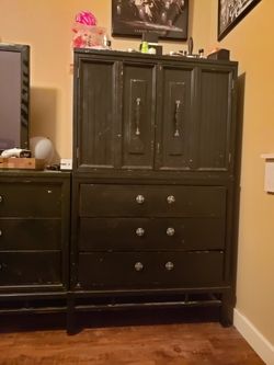 Black Wooden Dresser