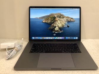 MacBook Pro 15” Touch Bar (mid 2018) intel core i7 512GB SSD