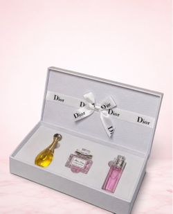 Mini Perfume Gift Set – 3 x 5ml Travel Size Fragrances 🌸
