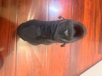 Black new balance, size 10.5, price negotiable