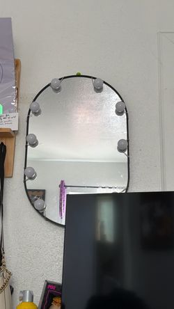 Vanity mirror