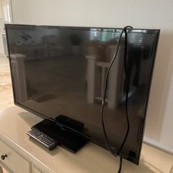 Panasonic 32 Inch TV