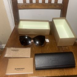 BURBERRY SHADES