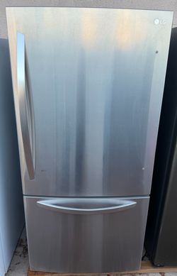 Refrigerator lg