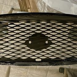 14-17 Q50 Gloss Black Grill New In Box