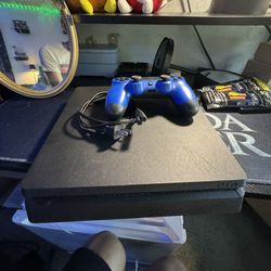 PS4 Slim