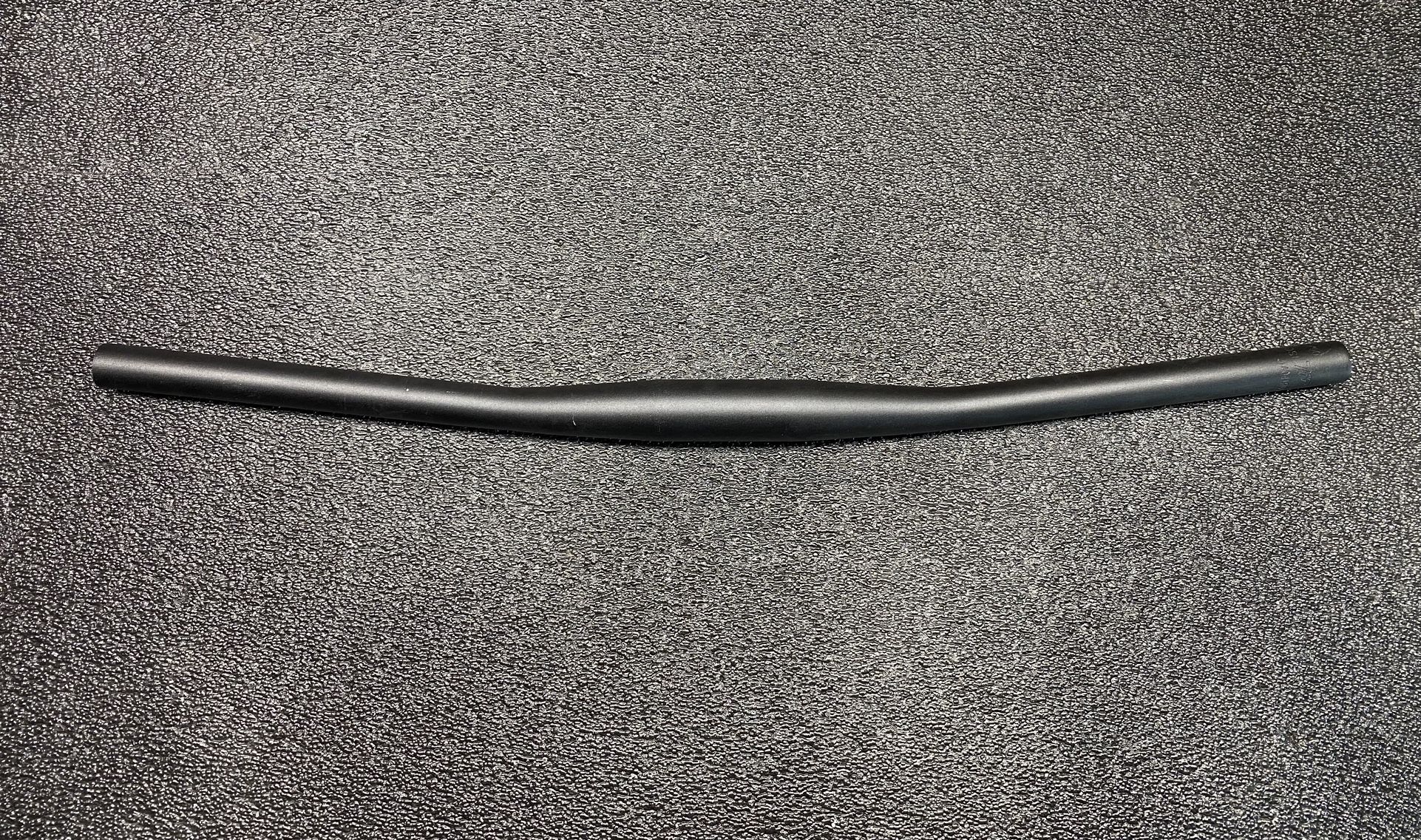 Flat Handlebar Bike 620mm Length x 31.8 Clamp