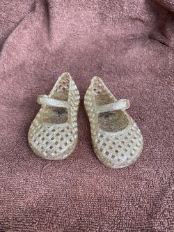 Baby sandals size 5 gold color