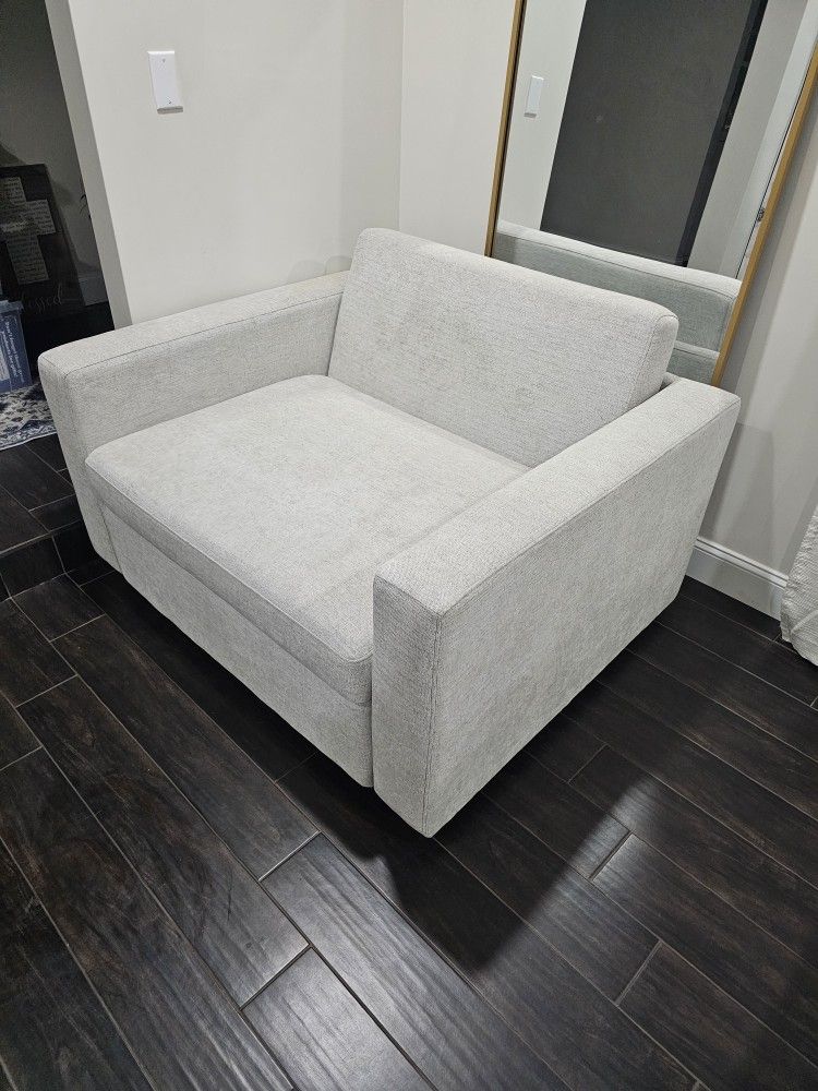 Thomasville Dillard Fabric Twin Size Convertible Sleeper Chair