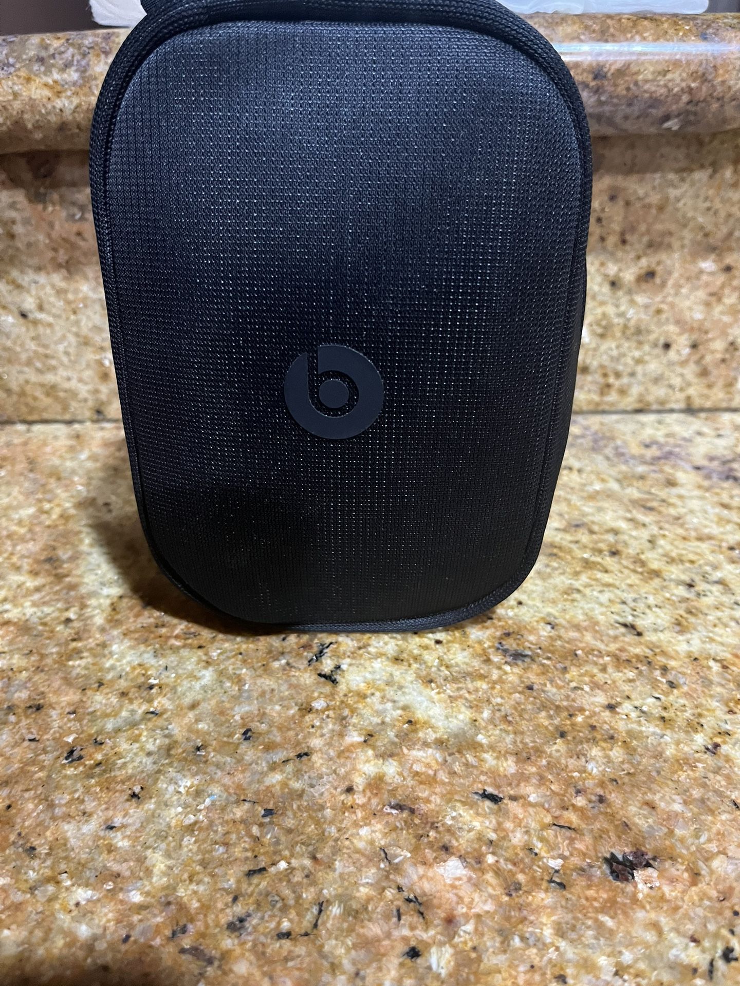 Beats Studio Pro - Premium Wireless Noise Cancelling