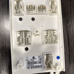2018 CHRYSLER PACIFICA BODY CONTROL COMPUTER MODULE UNIT BCM (contact info removed)8AC OEM