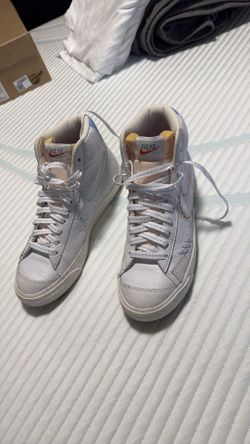 Women’s High Top Nike Blazers size 9