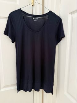 Woman’s navy top