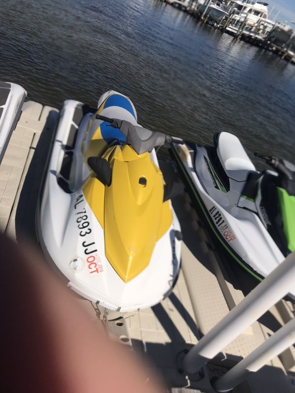 2015 yamaha waverunners 5500$ 630 hours