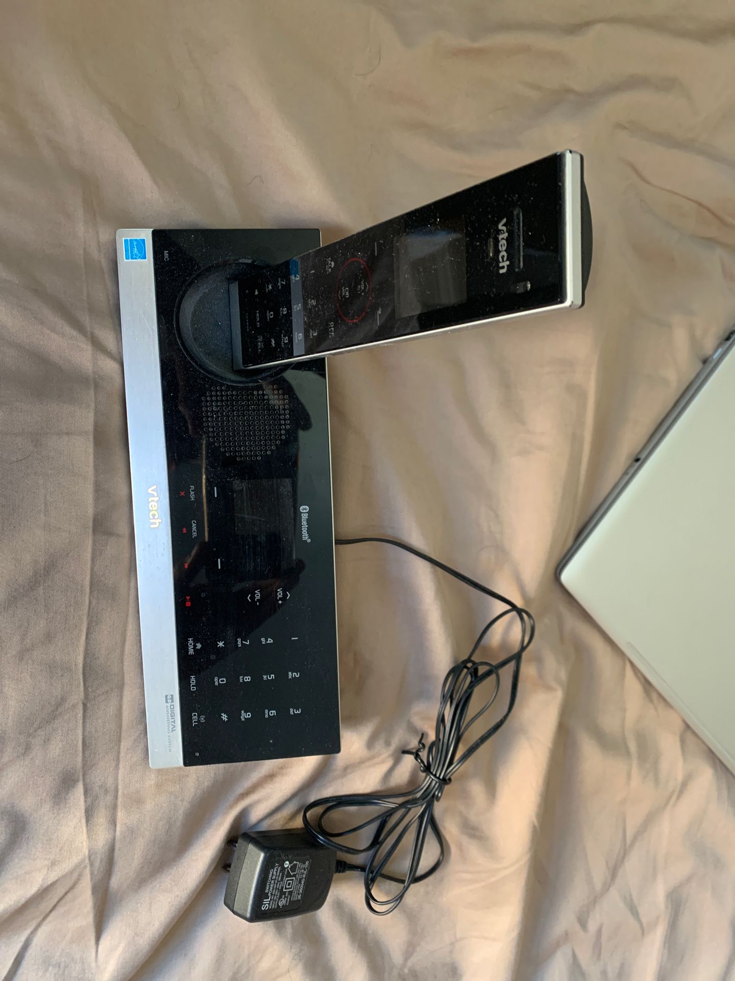 Vetch slim Bluetooth ready with digital answering machine