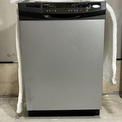 Whirlpool Dishwasher 