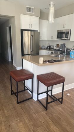 2 stools