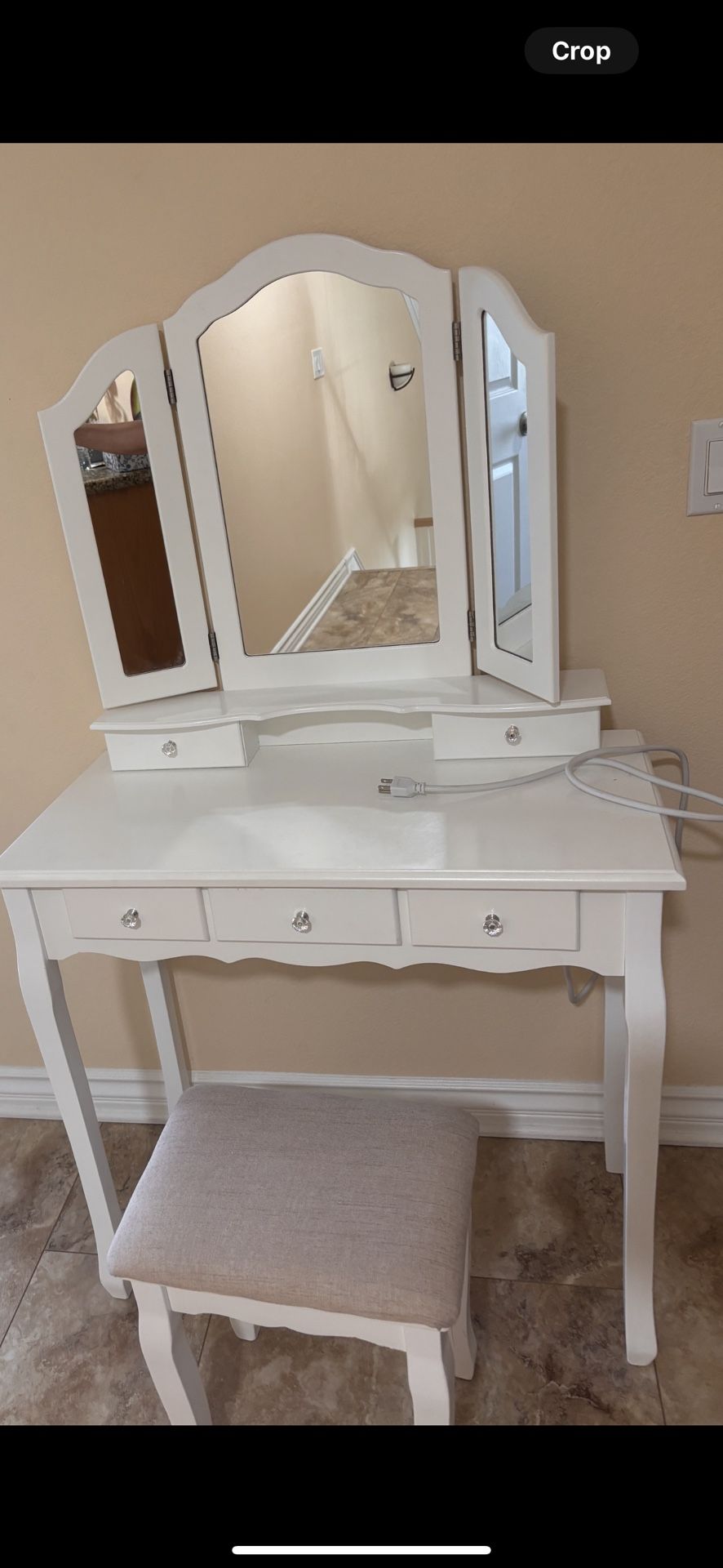 Makeup Table / Mirror / Drawers
