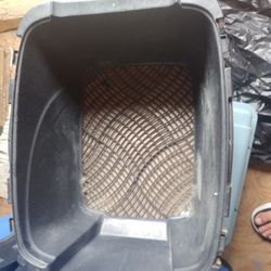 Litter Box With Filter And Lid