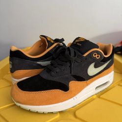 Nike Air Max 1 Size 8.5