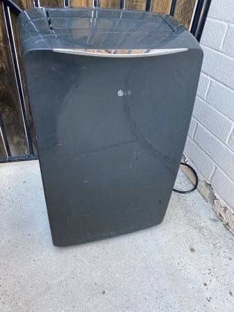 LG Portable Air Conditioner 14,000 BTU unit for 500 square feet