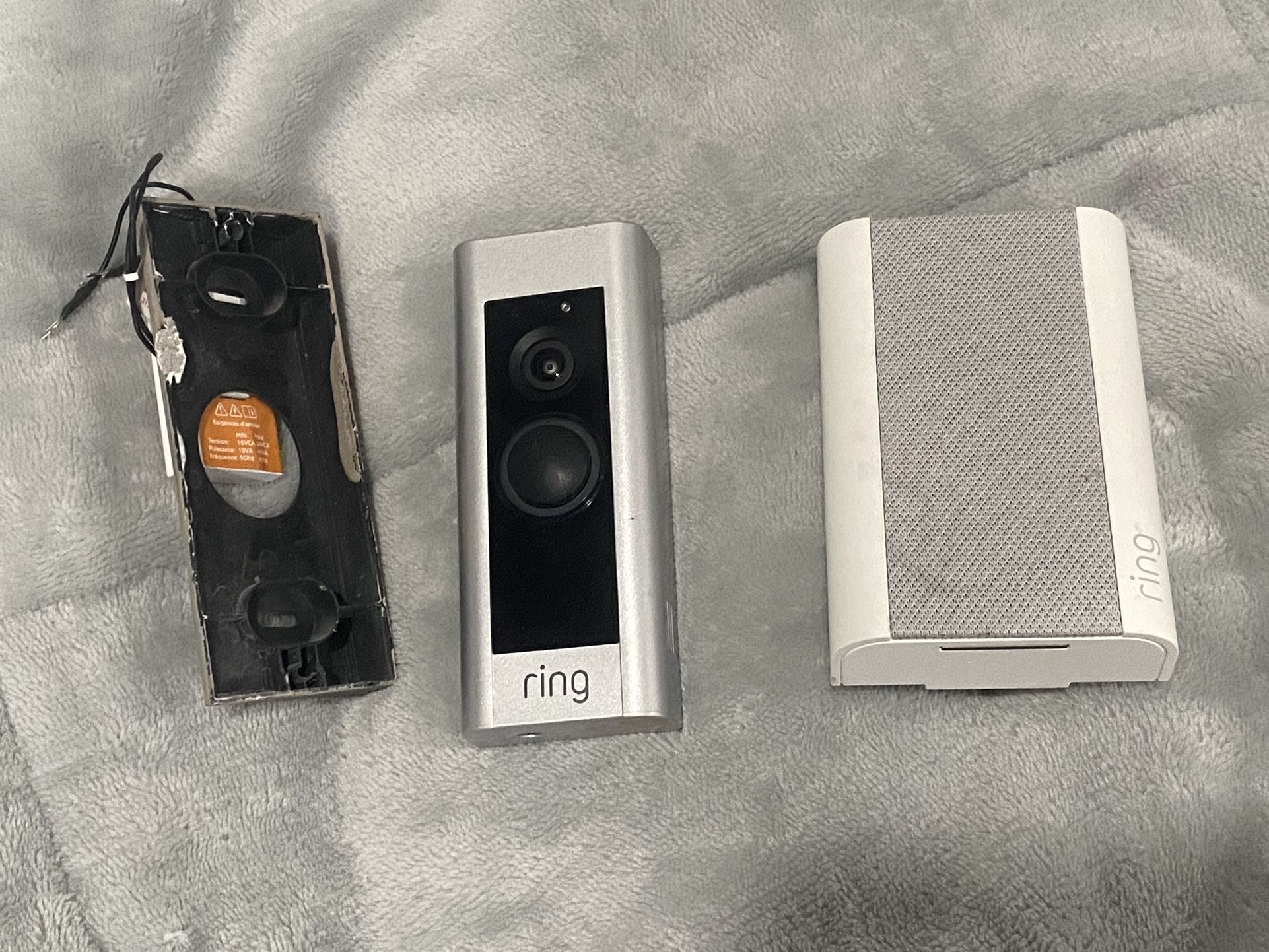 Ring Video Doorbell Pro (Hardwired) & Chime