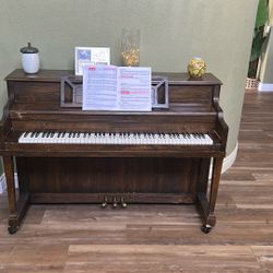 Used Piano 