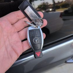Mercedes Key