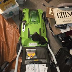 Lawn Mower - Greenworks 40V 16" Lightweight Battery Powered Mower