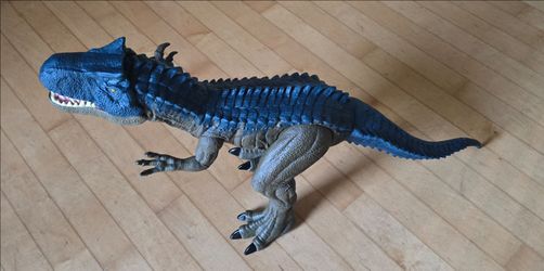 HUGE dinosaur