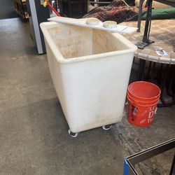 Liquids Rolling Bin
