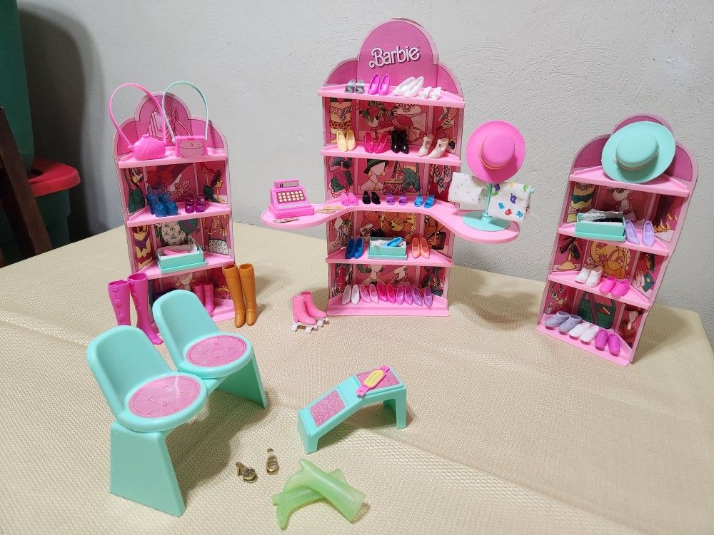 1988 Step ‘N Style Boutique Barbie Doll Playset 2769