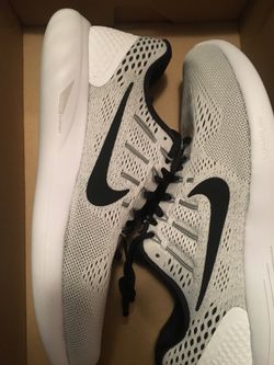 Nike shoes new size 9