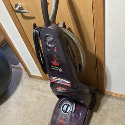 bissell proheat select 2X the brushes Carpet cleaning.