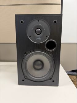Polk R15 passive bookshelf speaker