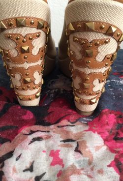 TORY BURCH
