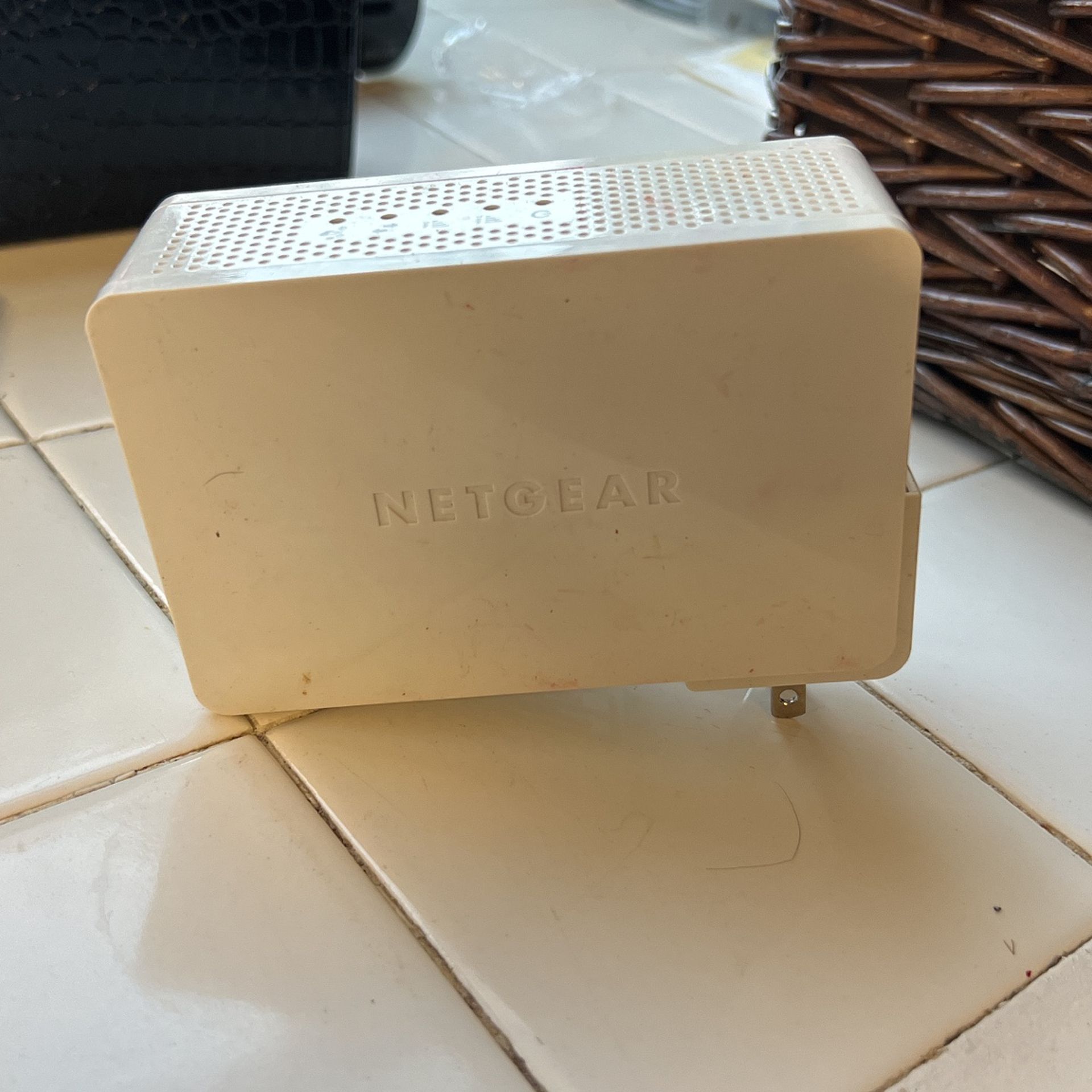 NETGEAR Universal Dual Band Wifi Range Extender, WN3500RP
