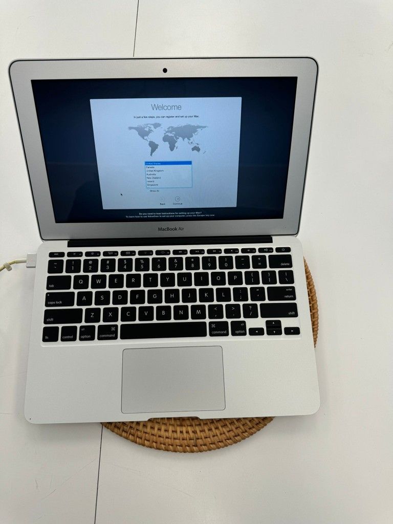 Apple MacBook Air 2014 - 90 Day Warranty - Payments Available With $1 Down 