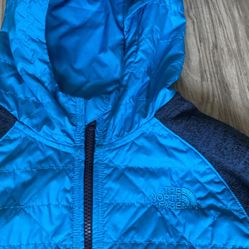 The North Face Boys Large Puffer Jacket With Fleece Sleeves 